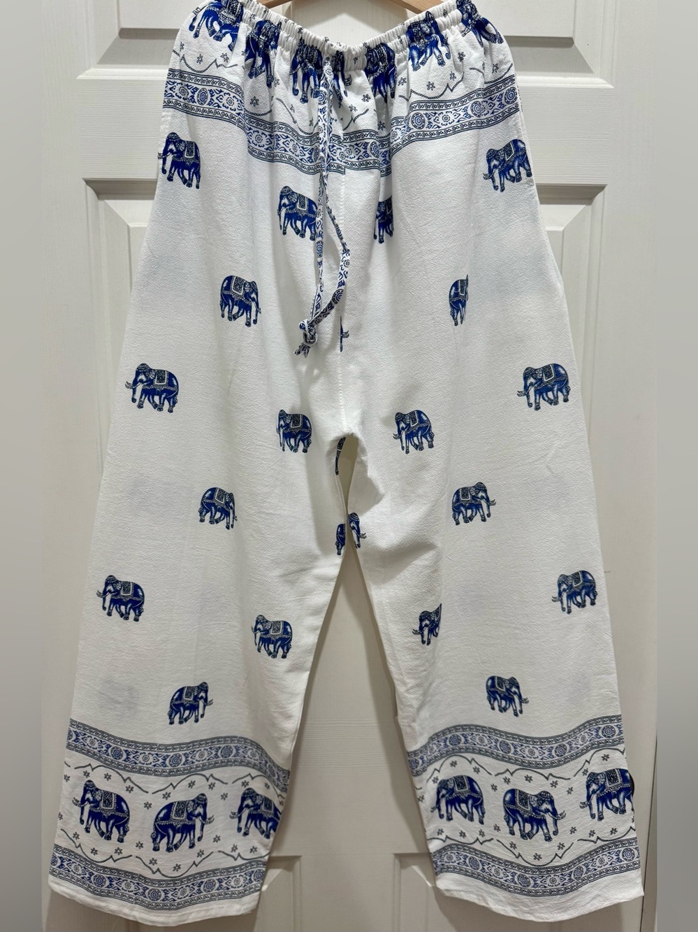 Thai White & Blue Elephant Print Casual Pants